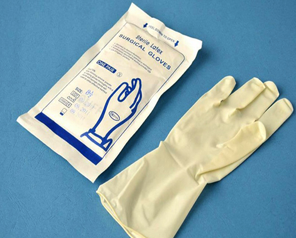 Резиновые перчатки медицинские